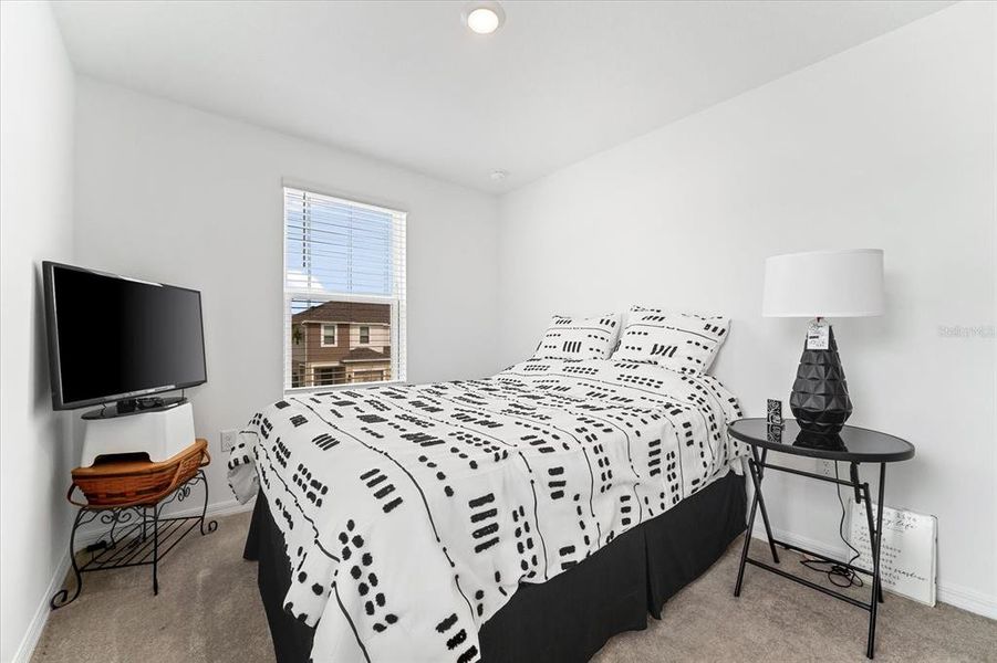 Furnished interior view inside a new home in , Sarasota (Image 41).