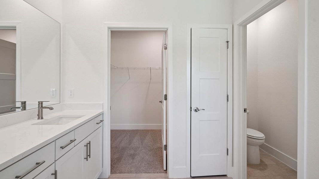 Representative furnished interior of a home built from the Camden by D.R. Horton in Buchanan Trails, Newberry (Image 18).