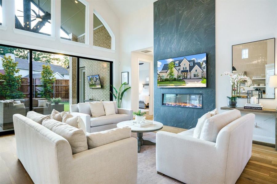 Wall of Glass Wonder -
Massive windows and dramatic ceiling height draw the outdoors in, expanding your sense of space and connection to nature—all without sacrificing privacy or comfort. Wall of Glass Wonder -
Massive windows and dramatic ceiling height draw the outdoors in, expanding your sense of space and connection to nature—all without sacrificing privacy or comfort.