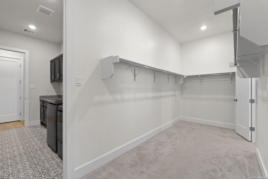 Spacious, unfurnished interior of a new home in Ventana, Bulverde (Image 45). Spacious, unfurnished interior of a new home in Ventana, Bulverde (Image 45).