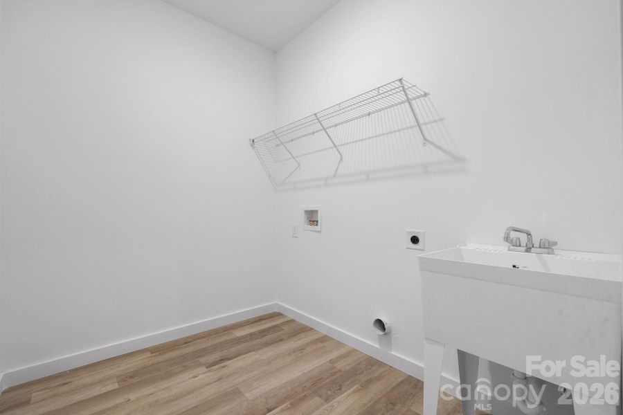 Spacious, unfurnished interior of a new home in , Taylorsville (Image 26).
