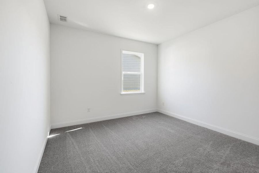 Spacious, unfurnished interior of a new home in Oakmead, Buford (Image 26).