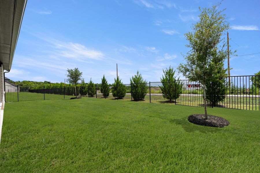 Exterior details and patio area of a home in Nelson Lake Estates, Rockwall (Image 4). Exterior details and patio area of a home in Nelson Lake Estates, Rockwall (Image 4).