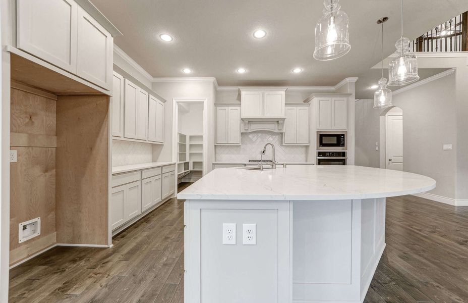 Furnished interior view inside a new home in The Highlands 55′, Porter (Image 10).