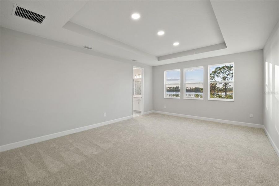 Spacious, unfurnished interior of a new home in , Winter Garden (Image 73). Spacious, unfurnished interior of a new home in , Winter Garden (Image 73).