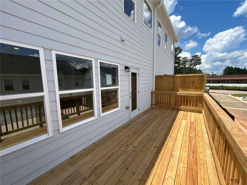 Exterior details and patio area of a home in Old Salem Crossing, Conyers (Image 27).