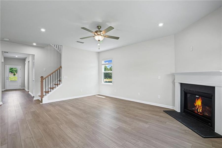 Spacious, unfurnished interior of a new home in Haverhill Estates, Dacula (Image 10).