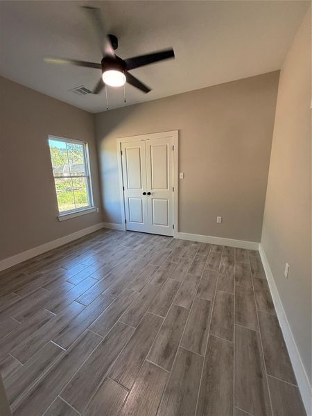 Spacious, unfurnished interior of a new home in , Vidor (Image 15).