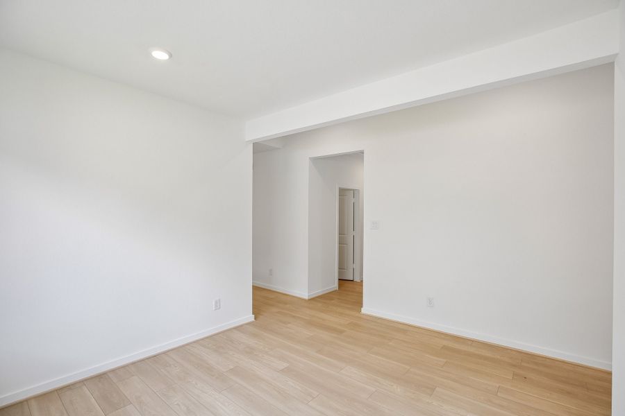 Spacious, unfurnished interior of a new home in Raburn Reserve 50s, Tomball (Image 20). Spacious, unfurnished interior of a new home in Raburn Reserve 50s, Tomball (Image 20).