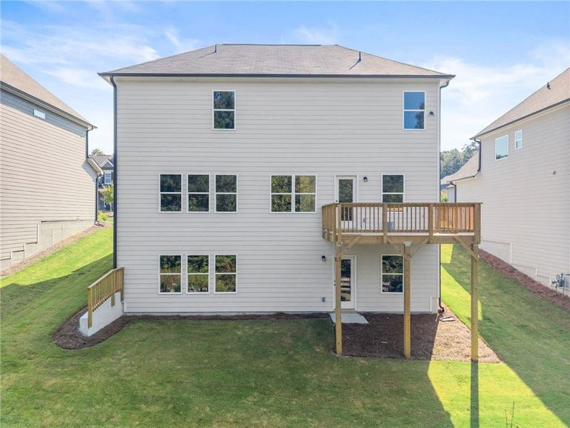Exterior details and patio area of a home in , Dawsonville (Image 3).