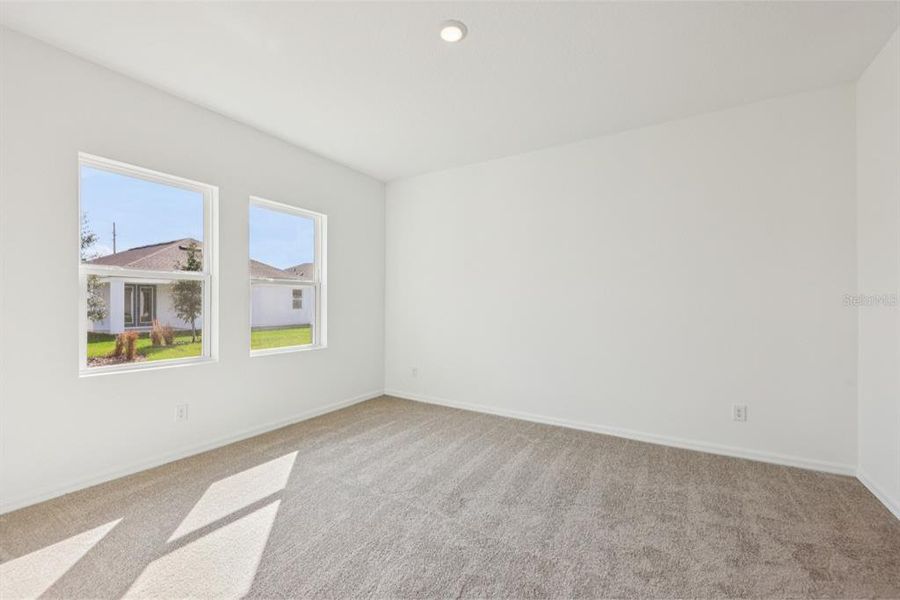 Spacious, unfurnished interior of a new home in Sunbrooke, St. Cloud (Image 15).