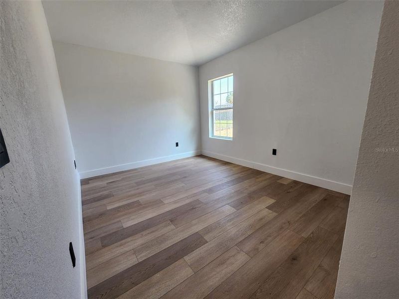 Spacious, unfurnished interior of a new home in , Spring Hill (Image 18).