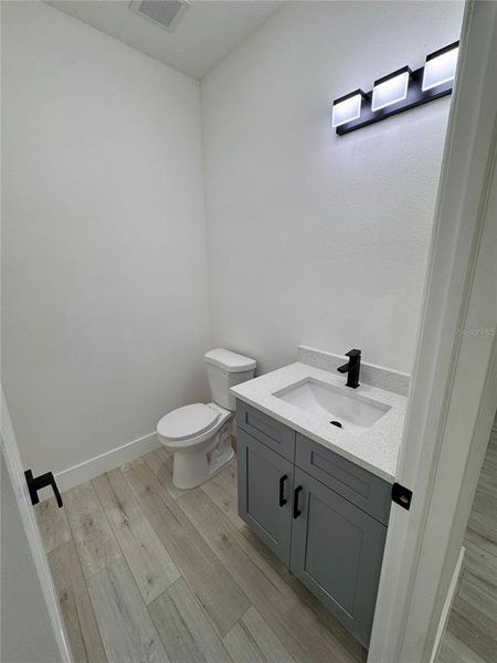 Furnished interior view inside a new home in , Dunnellon (Image 7).