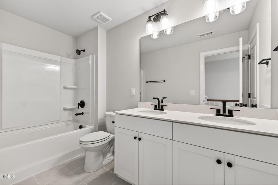 Ral_Knightdale_426 (23) Ral_Knightdale_426 (23)