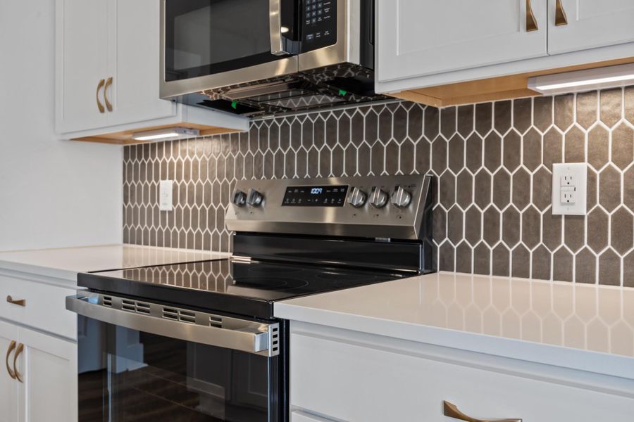 Close-up of interior finishes inside a home in Ponder, Wendell (Image 9).