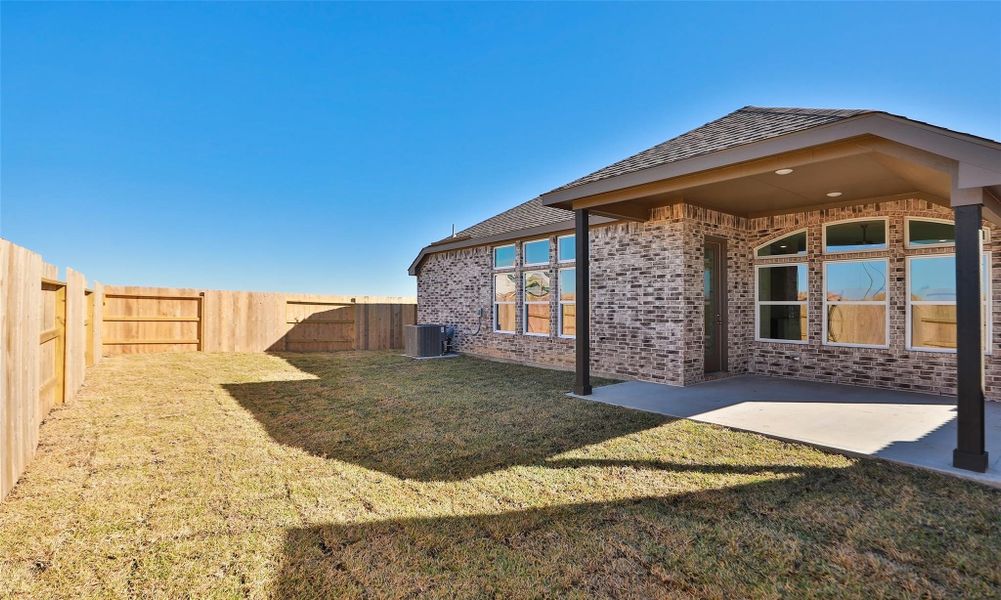 Image 14 of a home in River Ranch.