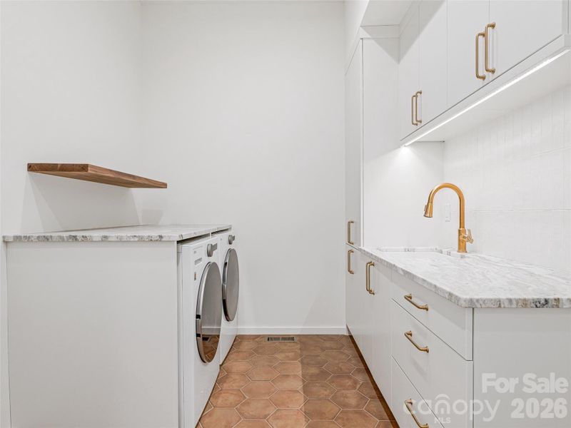 Furnished interior view inside a new home in , Asheville (Image 31).
