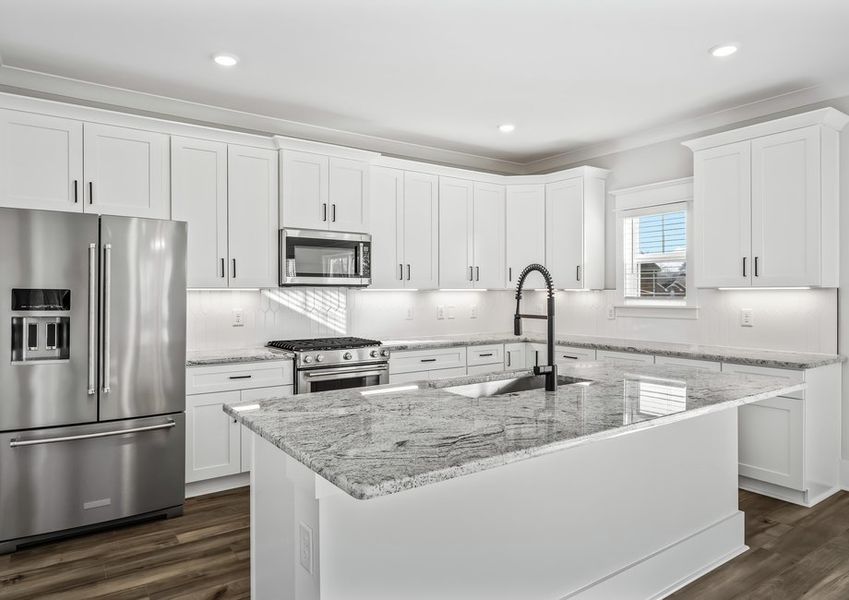 This is a chef's dream kitchen.