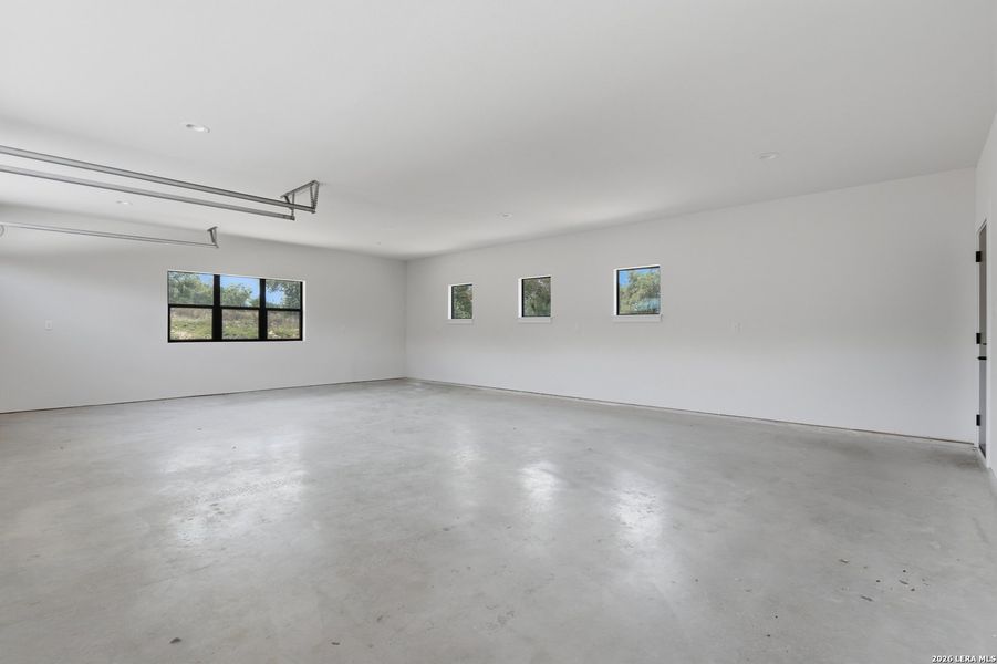 Spacious, unfurnished interior of a new home in , Spring Branch (Image 26).