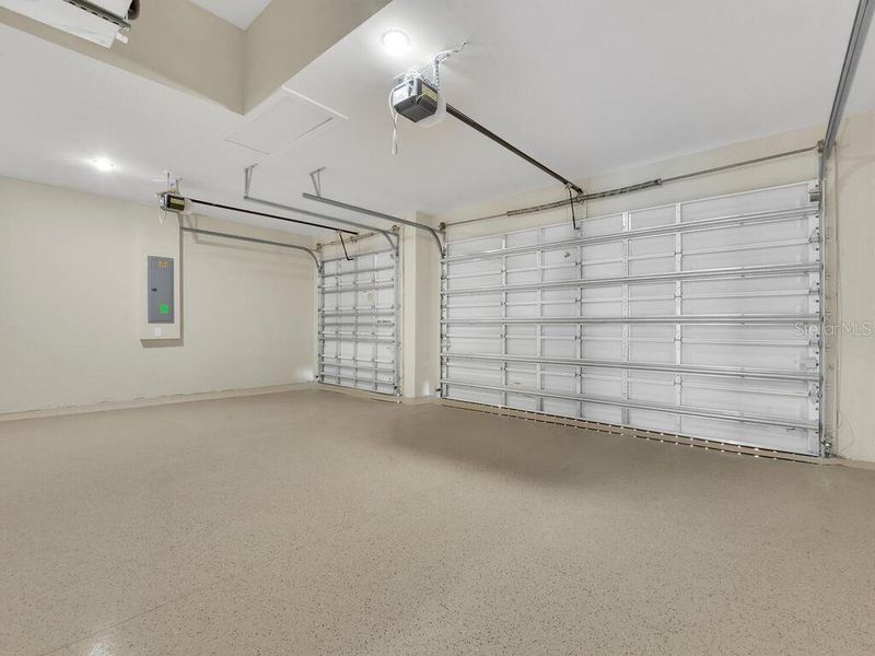 Spacious, unfurnished interior of a new home in , Port Charlotte (Image 16).