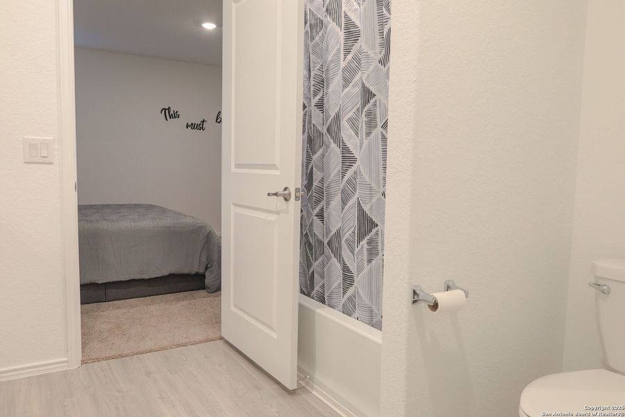 Furnished interior view inside a new home in Mission del Lago, San Antonio (Image 14). Furnished interior view inside a new home in Mission del Lago, San Antonio (Image 14).