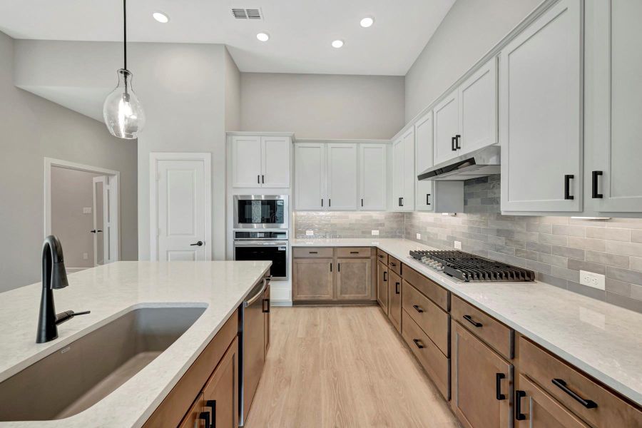 Furnished interior view inside a new home in Pomona 45' Homesites, Manvel (Image 6).