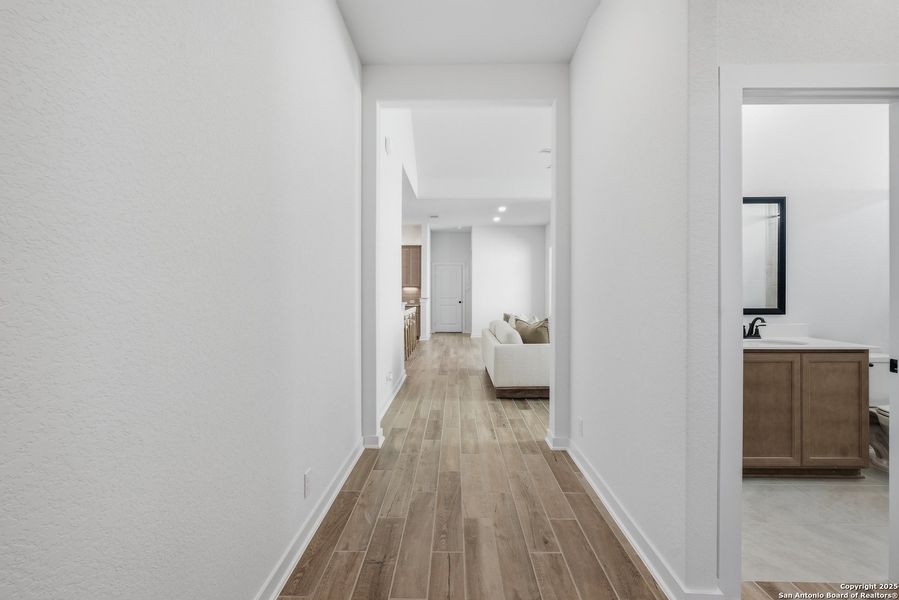 Spacious, unfurnished interior of a new home in The Crossvine – Garden Homes, Schertz (Image 18). Spacious, unfurnished interior of a new home in The Crossvine – Garden Homes, Schertz (Image 18).