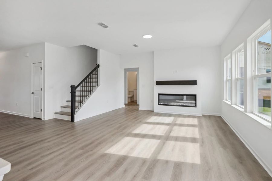 Representative images and renderings are for illustrative purposes. Actual structural options and design finishes of home may vary. Representative images and renderings are for illustrative purposes. Actual structural options and design finishes of home may vary.