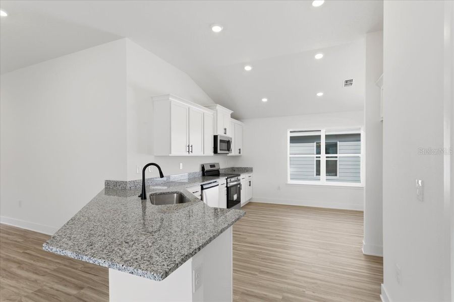 Furnished interior view inside a new home in Kirkland Farms, Alachua (Image 6).