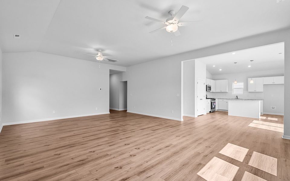 Spacious, unfurnished interior of a new home in Hanes Lake, Winston-Salem (Image 21).