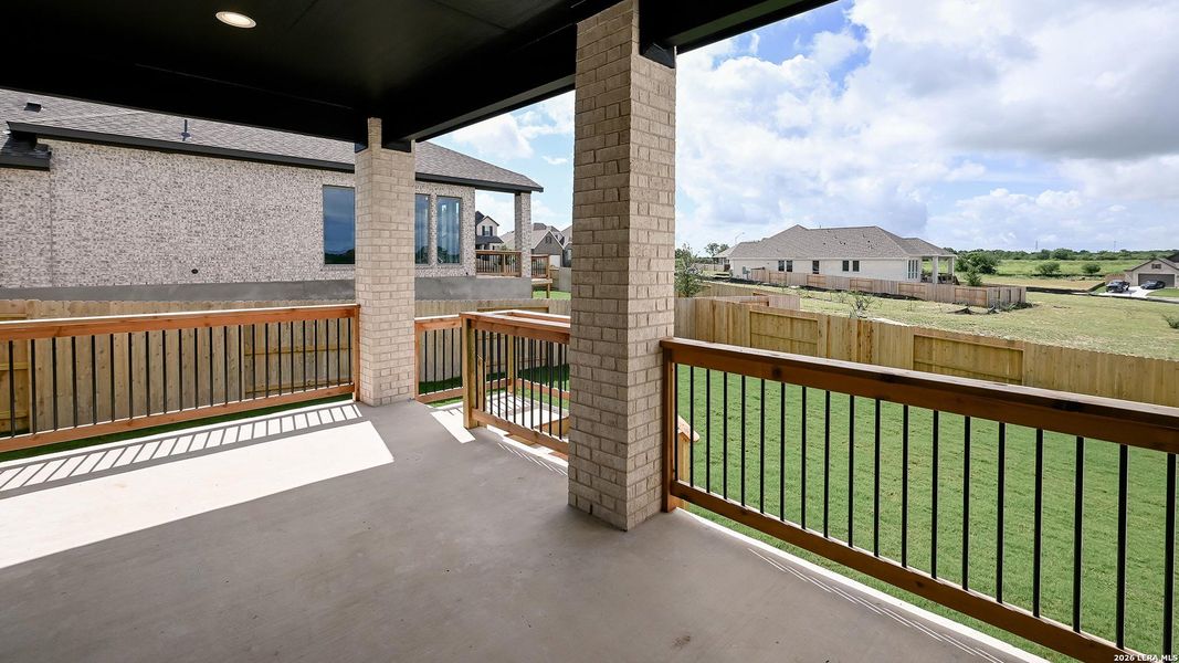 Exterior details and patio area of a home in Homestead, Schertz (Image 3).