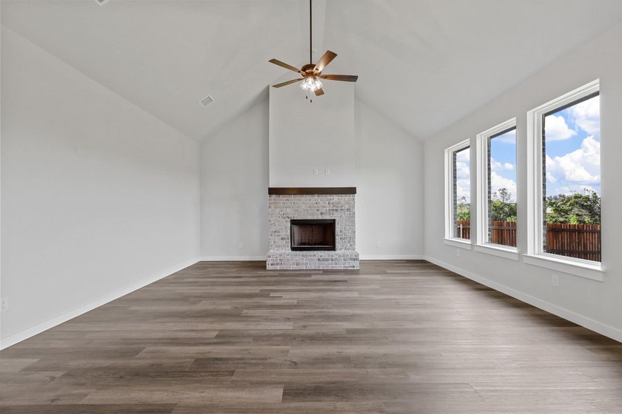 Representative unfurnished interior of a home built from the Garrison II by Cheldan Homes in Stoneview, Glen Rose (Image 53).