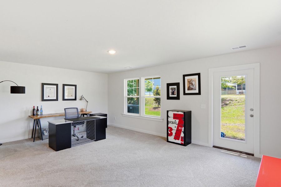 Furnished interior view inside a new home in , Hanahan (Image 34).