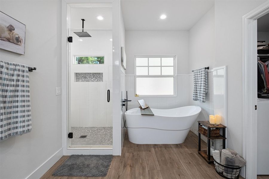 Furnished interior view inside a new home in , Bastrop (Image 14).