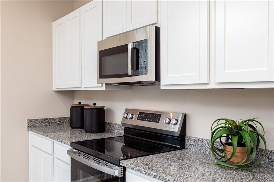 Close-up of interior finishes inside a home in River Oaks, Locust Grove (Image 19).