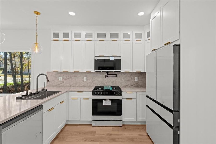 Furnished interior view inside a new home in , Villa Rica (Image 21). Furnished interior view inside a new home in , Villa Rica (Image 21).