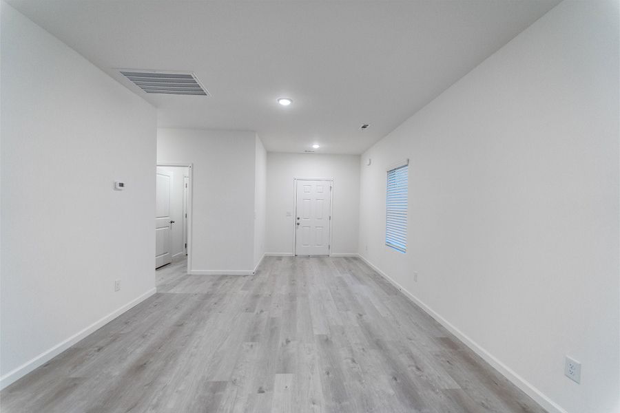 Spacious, unfurnished interior of a new home in Stonehenge, Manchester (Image 16). Spacious, unfurnished interior of a new home in Stonehenge, Manchester (Image 16).