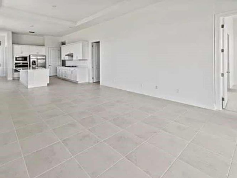 Spacious, unfurnished interior of a new home in , Port St. Lucie (Image 19).