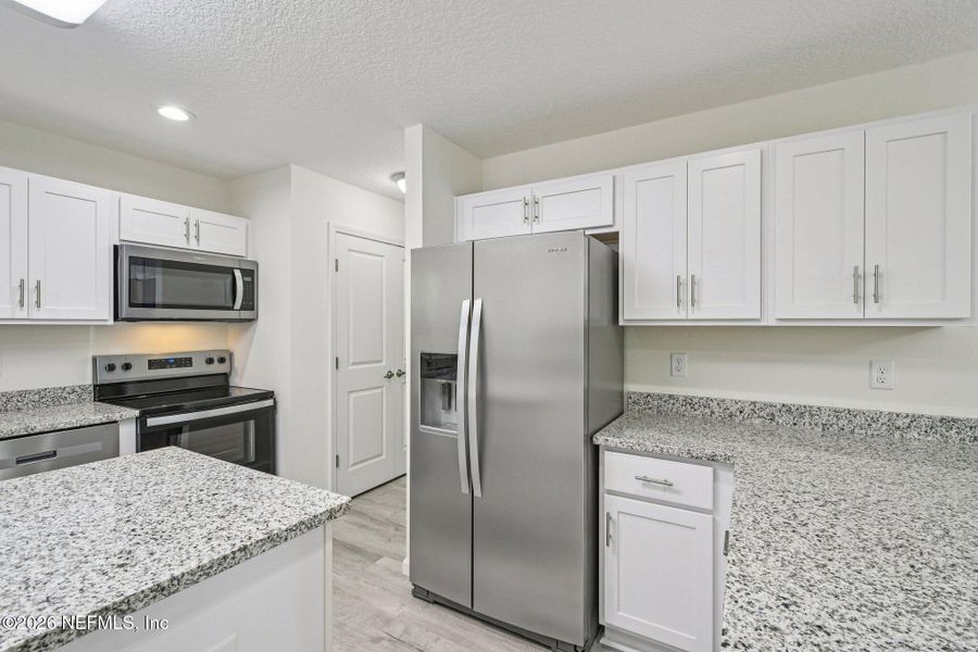 Furnished interior view inside a new home in , Middleburg (Image 10).
