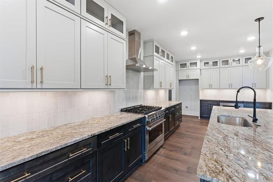Furnished interior view inside a new home in , Cartersville (Image 16).