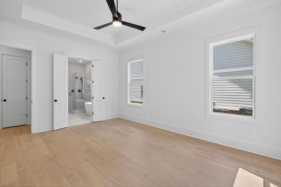 Spacious, unfurnished interior of a new home in Livingstone Park, Kennesaw (Image 19).