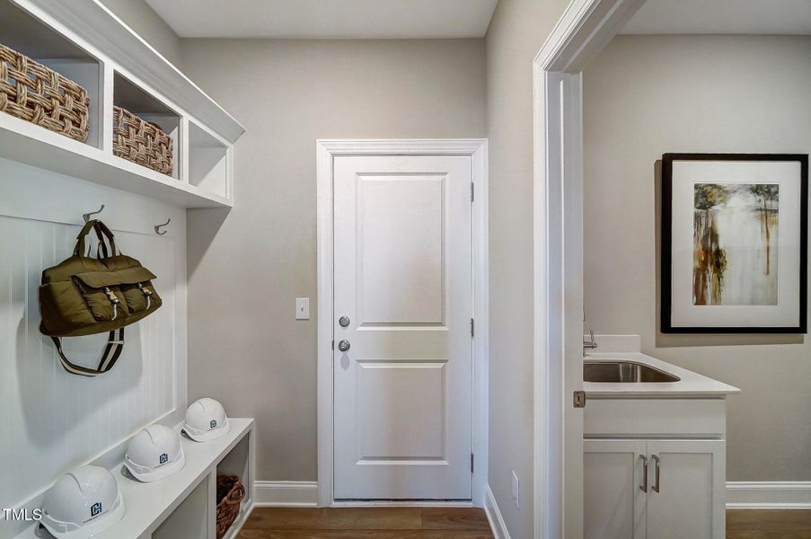 Roanoke - BTS Model - 030 Roanoke - BTS Model - 030