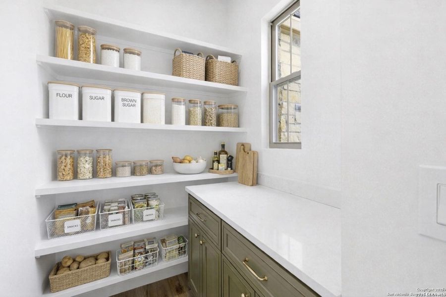 Furnished interior view inside a new home in , Bandera (Image 32).