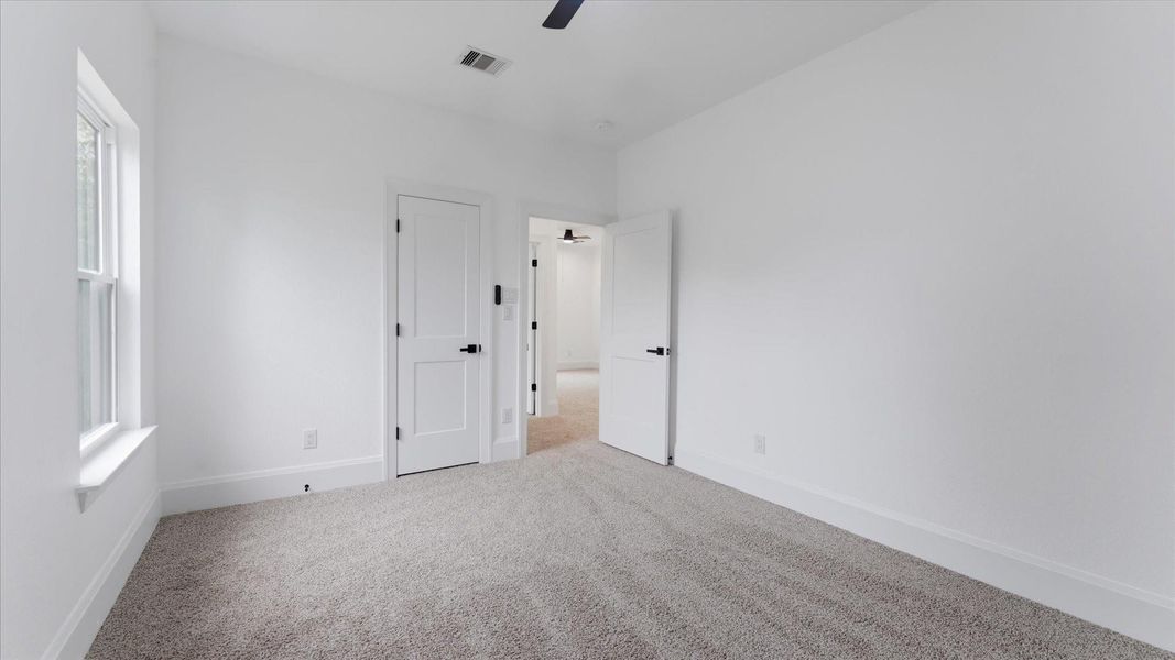Spacious, unfurnished interior of a new home in , Conroe (Image 24). Spacious, unfurnished interior of a new home in , Conroe (Image 24).