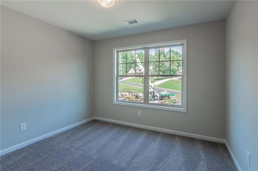Spacious, unfurnished interior of a new home in Benson Estates, Dallas (Image 13).