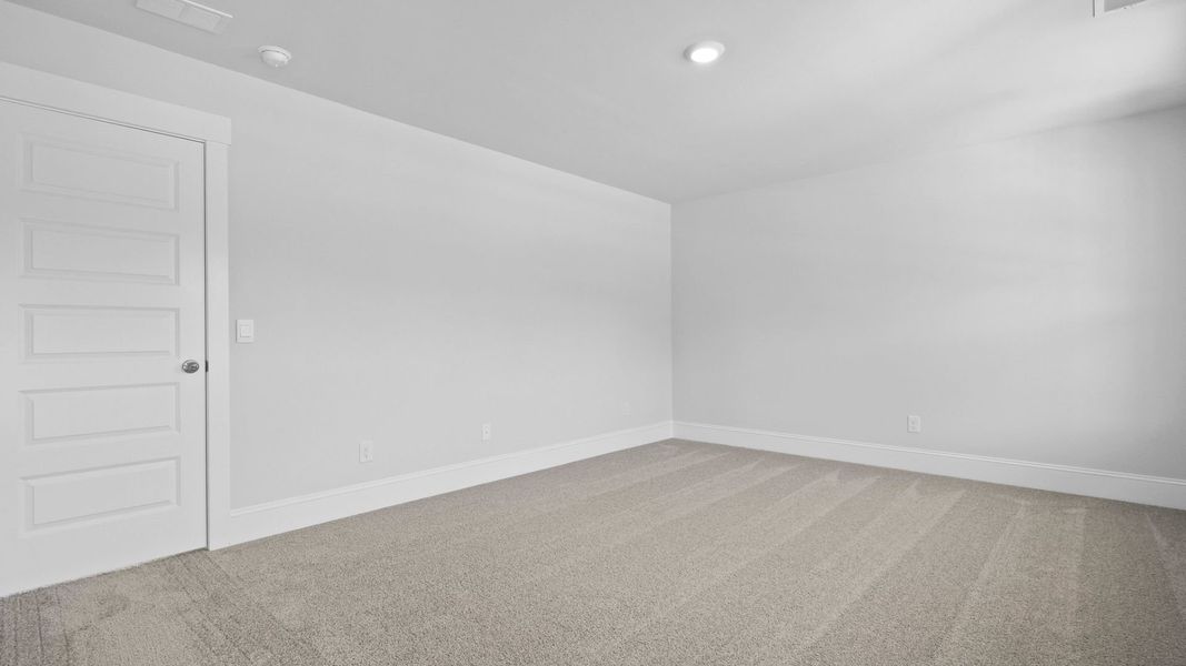 Representative unfurnished interior of a home built from the HARBOR OAK by D.R. Horton in Berkeley Bay, Ridgeville (Image 42). Representative unfurnished interior of a home built from the HARBOR OAK by D.R. Horton in Berkeley Bay, Ridgeville (Image 42).