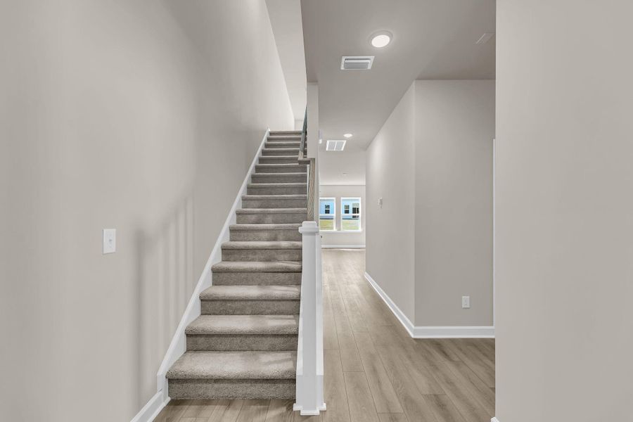 Spacious, unfurnished interior of a new home in , Ravenel (Image 17).