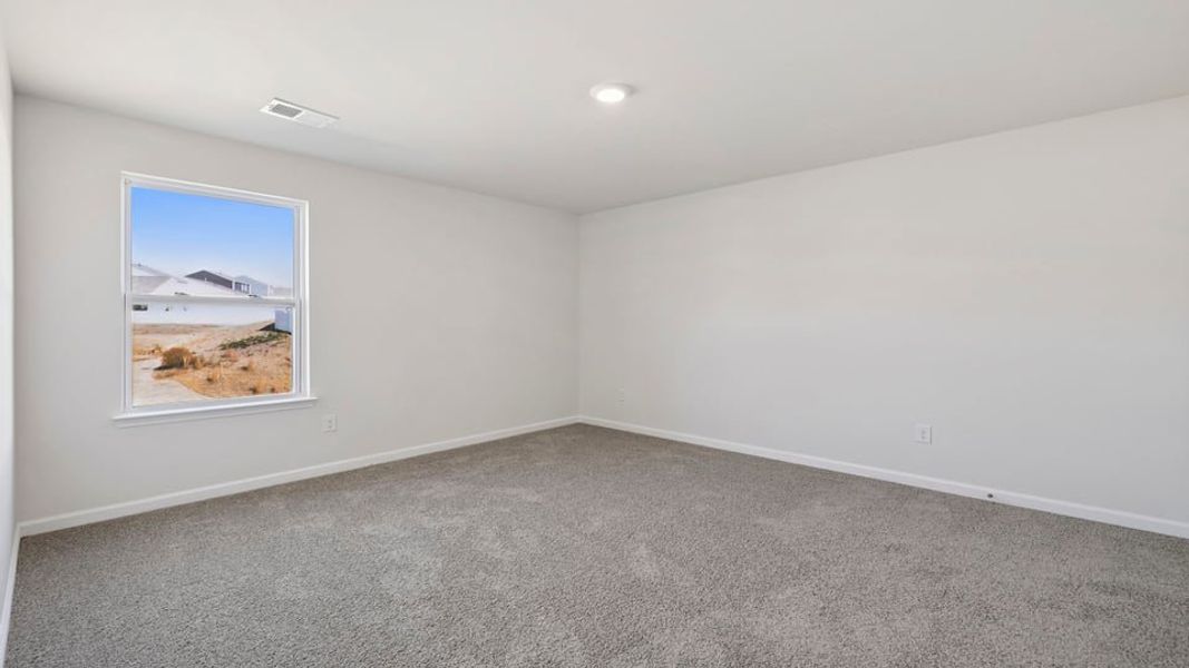 Spacious, unfurnished interior of a new home in Waverly Station, Greenwood (Image 28).