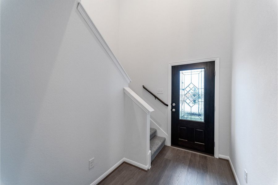 Spacious, unfurnished interior of a new home in Cool Water, Jarrell (Image 17).