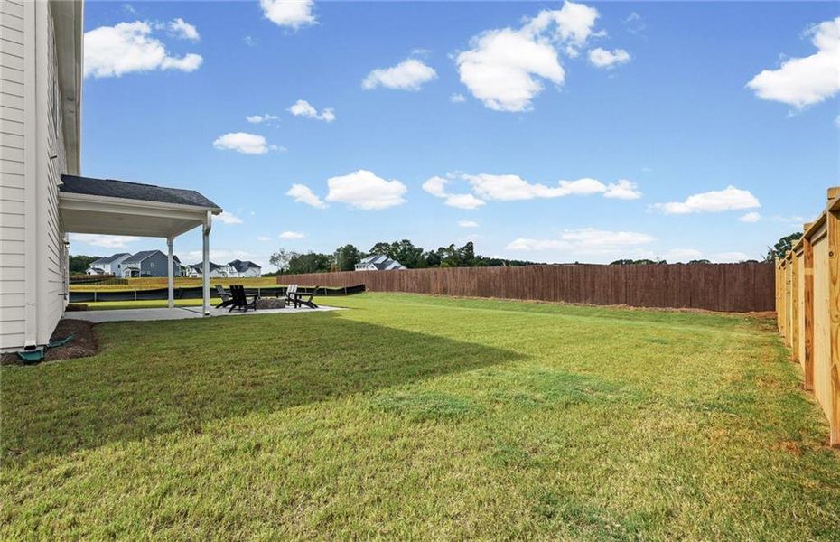 Exterior details and patio area of a home in Creekside at Skelton, Jefferson (Image 3).